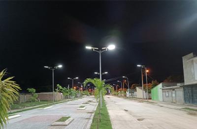 Fabricante de luz de rua solar all-in-one pavimentando o caminho para cidades inteligentes