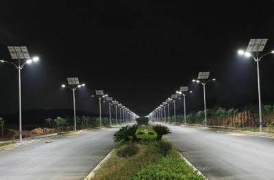 Quais fatores devem ser considerados ao instalar lâmpadas de rua de luz solar rural?