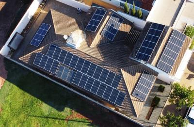 A orientação de uma inclinação afeta muito os sistemas de armazenamento solar