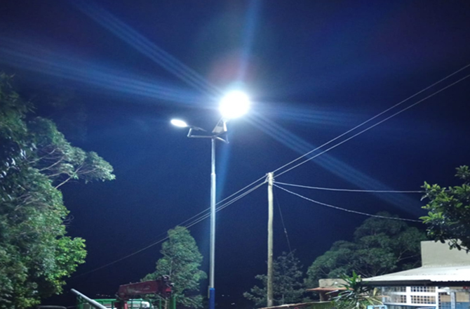 Luzes Solares de Rua Tudo‑em‑Um Anern SLV 150W no Quênia