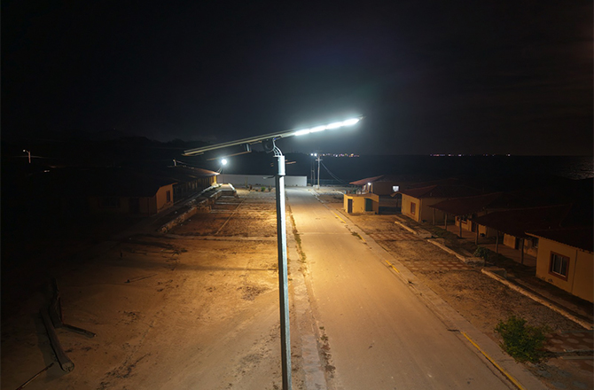 Anern SLZ2 120W Luzes Solares de Rua na Venezuela