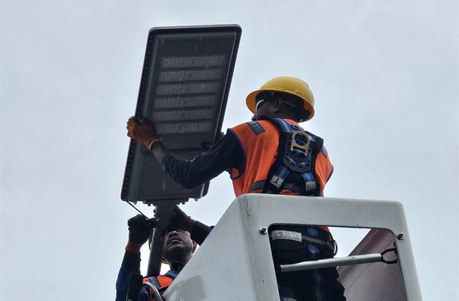Anern ISSL‑C 150W luzes solares de rua integradas na Indonésia