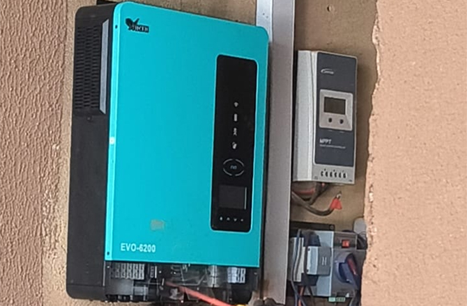 Inversor Híbrido Anern EVO 6.2kW com Armazenamento de Bateria em Burkina Faso